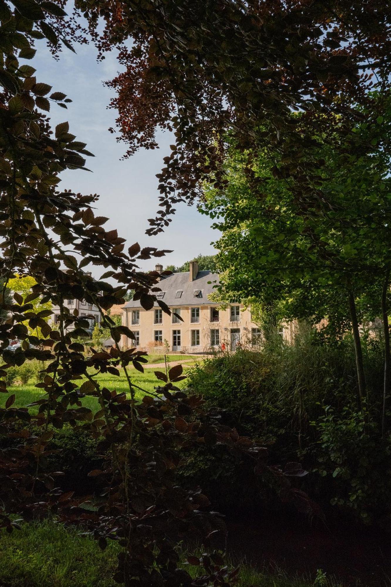 Hotel Les Pres Saint-Hilaire-le-Chatel المظهر الخارجي الصورة